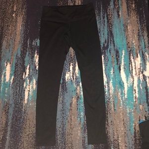 Black pattern leggings